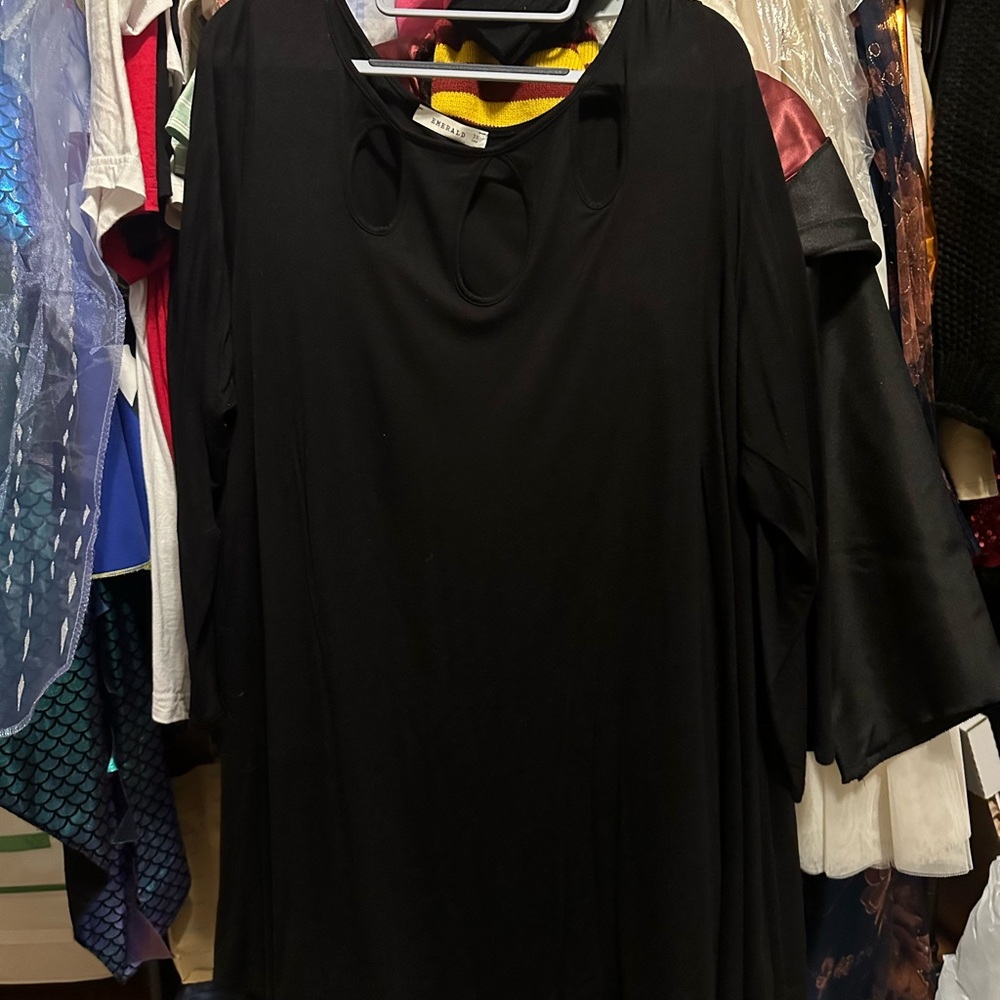 Chic Black Blouse